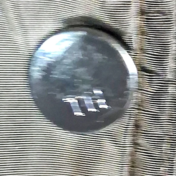 Men's Hilfiger Small Black/Burgundy Lined Full Zip and Button Down Puffer Jacket - Picture 5 of 12